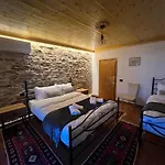 Loloci Αργυρόκαστρο
