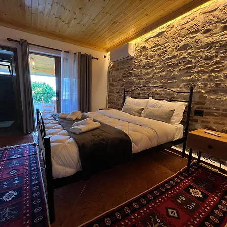 Loloci Guest house