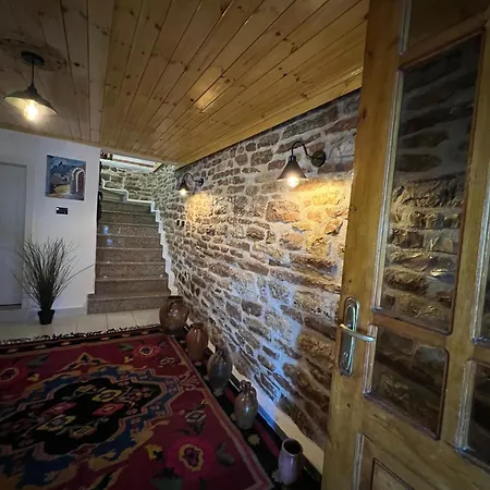Loloci Guest house