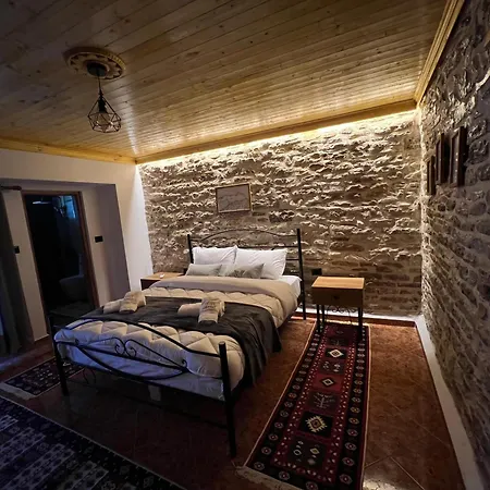 Guest house Loloci