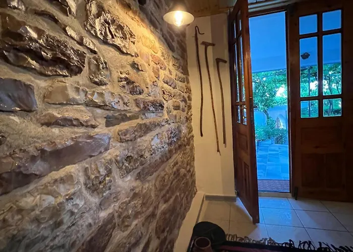 Loloci Гостевой дом