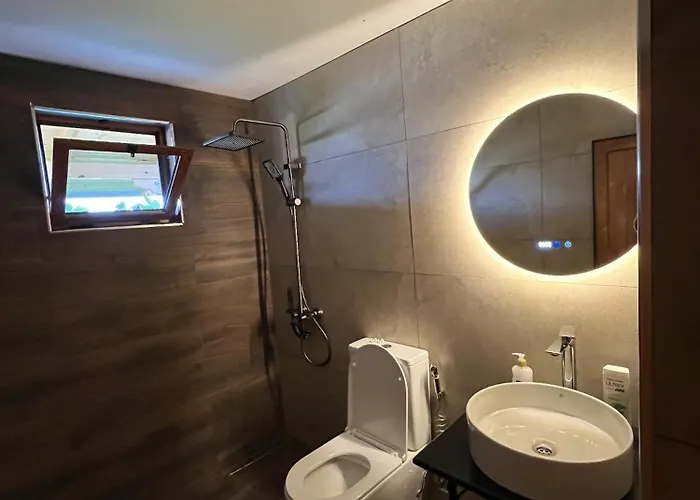 Loloci Гостевой дом Гирокастра